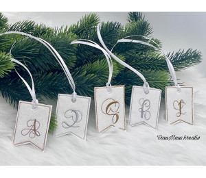 ADVENTSKALENDER 16. Dezember - Stickserie ITH Wimpel Monogram